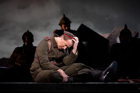 Scene from the opera "Silent Night" by Puts/Campbell
